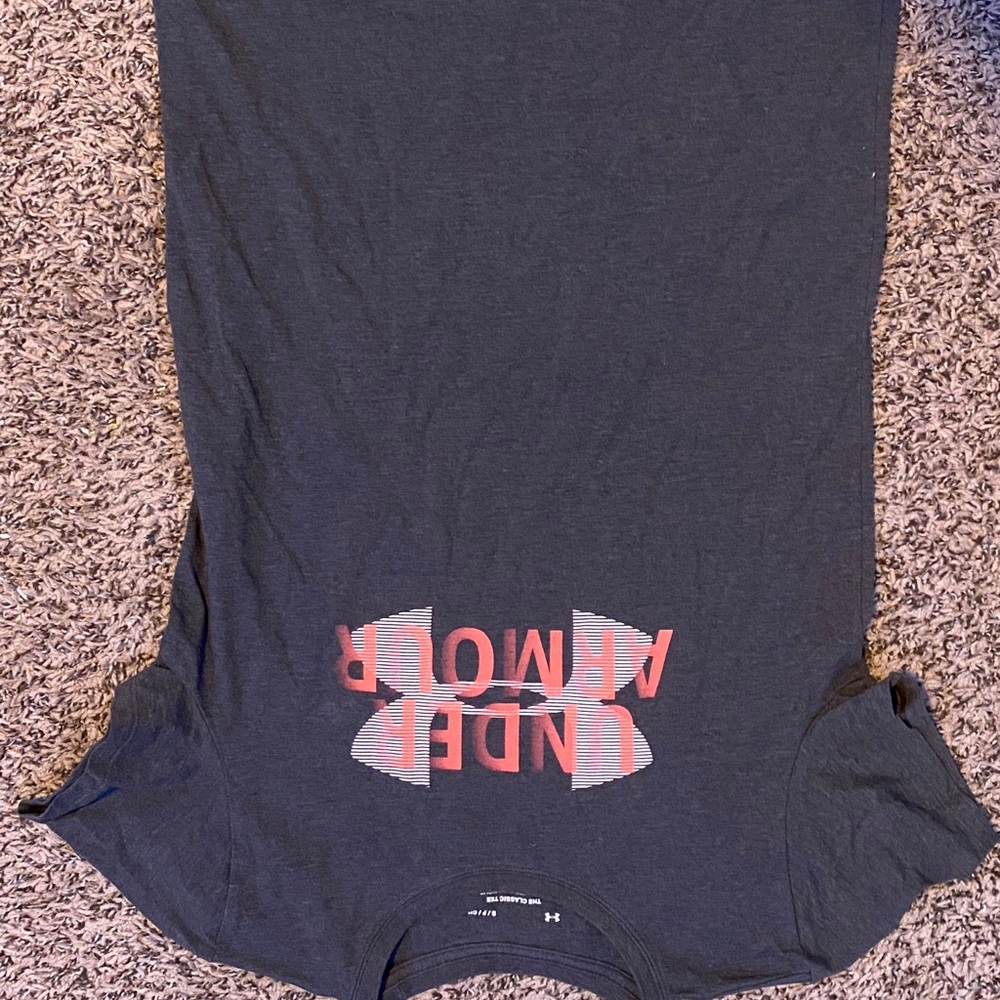 Under Armour Women's Graphic Short Sleeve Crew Top